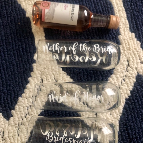 Custom clear champagne glasses - Picture 2 of 5